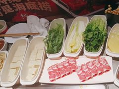 -海底捞火锅(新松江路生日主题店)