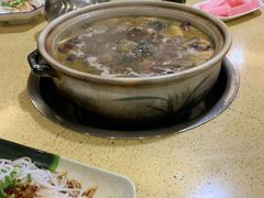乌鸡野生菌汤-东巴谷野生菌火锅餐厅
