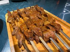 -乡村馕坑肉·烧烤·新疆菜·本地人更爱吃(阿勒泰首店)