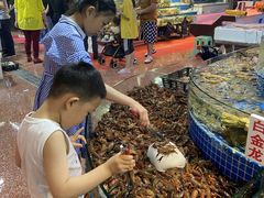-渔人湾码头海鲜市场负二楼