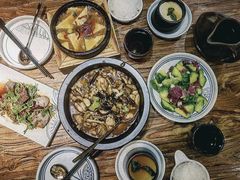 牛肝菌爆牛蛙-云海肴·汽锅鸡·云南菜(美罗城店)