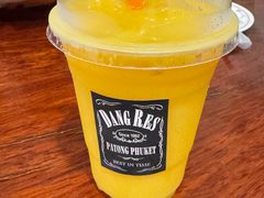 -Dang restaurant (patong phuket)