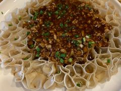 猪肉口蘑焖莜面-穆鑫楼食府