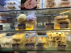 -白玉兰食品甜凤店(合生汇店)