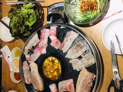 -江南猪肉商会无限续吃(弘大店)