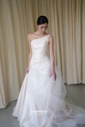 点击看大图 -GODDESS WHITE婚纱礼服(鹏城动力大厦店)