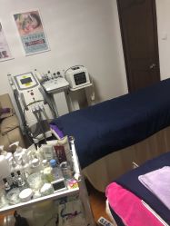 -杉惠素颜美妆皮肤管理中心