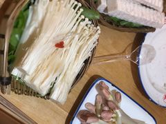 -贤合庄卤味火锅(安吉万达店)