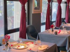 -弦月窗LUNETTE BY AMANDA(复兴路店)