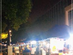 -吴山路夜市