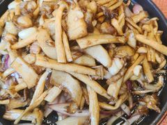 -赶海部落海鲜城(海阳路店)