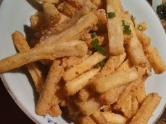 咸蛋黄炒茄子-吃饭皇帝大(解放西路店)