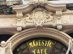 -Majestic Café
