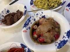 -满江红四季餐厅 · 国家五钻级酒家(新纪元大酒店店)