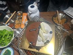 -明洞阿姨·韩式酱蟹烤肉·创意料理(方庄店)