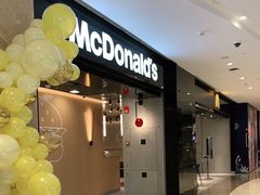 店内布置-麦当劳(苏州中心星悦汇店)