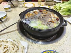 -九寨特色牦牛肉汤锅 羊肉汤锅