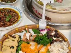 -土连锅·现熬养生汤锅(梁家巷店)