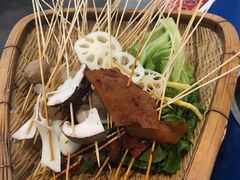 -马路边边麻辣烫联盟路店