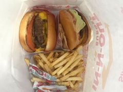 -In-N-Out Burger(LAX)