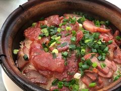 腊肠拼叉烧-容里煲仔饭(利丰北路店)