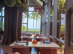 -水桶王国主题餐厅·聚会·生日派对·亲子活动·家庭套餐(亚龙湾希尔顿店)