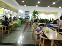 大堂-财经大学学生公寓食堂