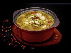 石锅酸菜鱼-周鱼小馆石锅酸菜鱼(活力汇店)