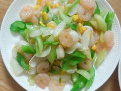 -乐禧母婴全自营月嫂(宝山店)