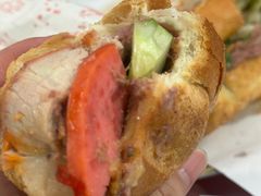 -Bánh Mì Huynh Hoa