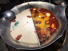 花胶鸡鸳鸯锅-湊湊火锅·茶憩(和平大悦城店)
