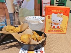 -必胜客(上海华谊新所店)