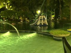 -三亚湾海居铂尔曼度假酒店