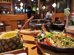 -云海肴·汽锅鸡·云南菜(天山百盛优客店)