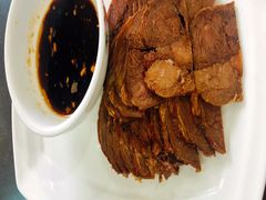 酱香牛腱-六和聚传统烤鸭.天津菜(和平店)