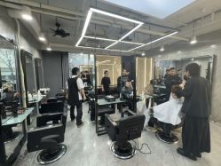 -Tipo Hair salon（明星）店