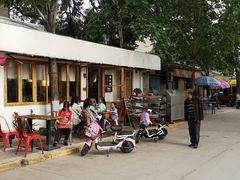 -猫爷的腔调·黔小馆(交大医学住宅区店)