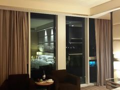 android_upload_pic-苏州金鸡湖中茵皇冠假日酒店