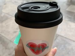 燕麦澳白-Dough&Joe团憩(瑞虹天地月亮湾店)