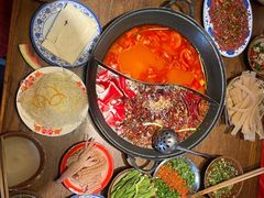 -萍姐火锅·公路夜市(武汉首店)