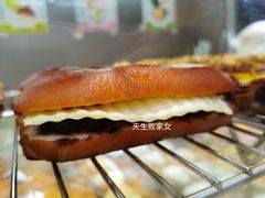 现熬蓝莓酱黄油碱水棒-PAOPAO Bakery&Café(港汇店)