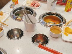 -龍歌自助小火锅(市南金茂湾店)