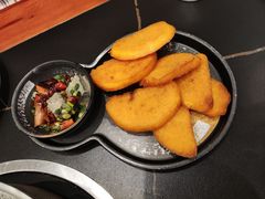 炸手工窝窝头-殷式·私房烧烤·羊蝎子火锅(什刹海店)