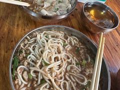 -正宗杨记普洱酸醋米线(总店)