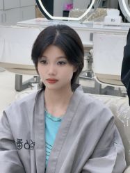 -十六番发型师事务所