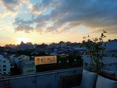 -悦吧·360°全景天台酒吧(象山店)