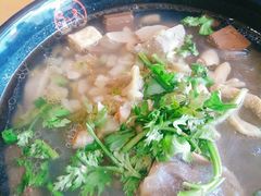 鸭血粉丝汤-百年尹氏汤包(湖南路狮子桥店)