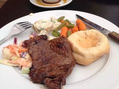 -怀托摩萤火虫洞