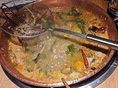 -洱火云南酸菜牛肉火锅(石景山当代商城店)