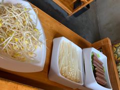 -小小河边鱼(天润城店)